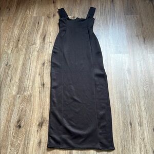 Pretty Little Thing Elegant Black Sleeveless Dress Size 4.